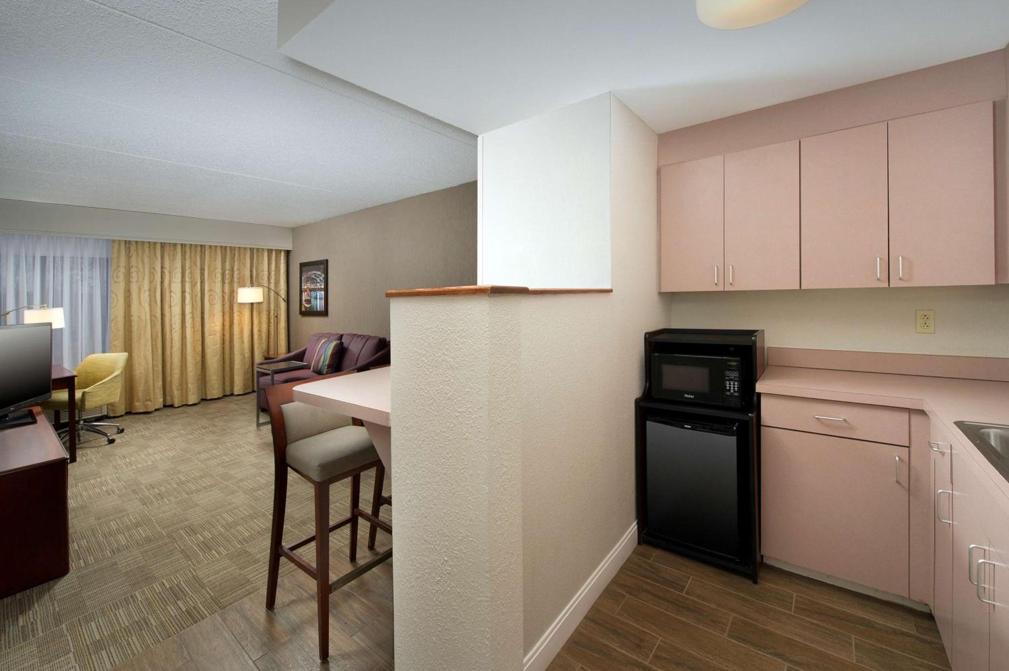 Hotel Hampton Greece 3*