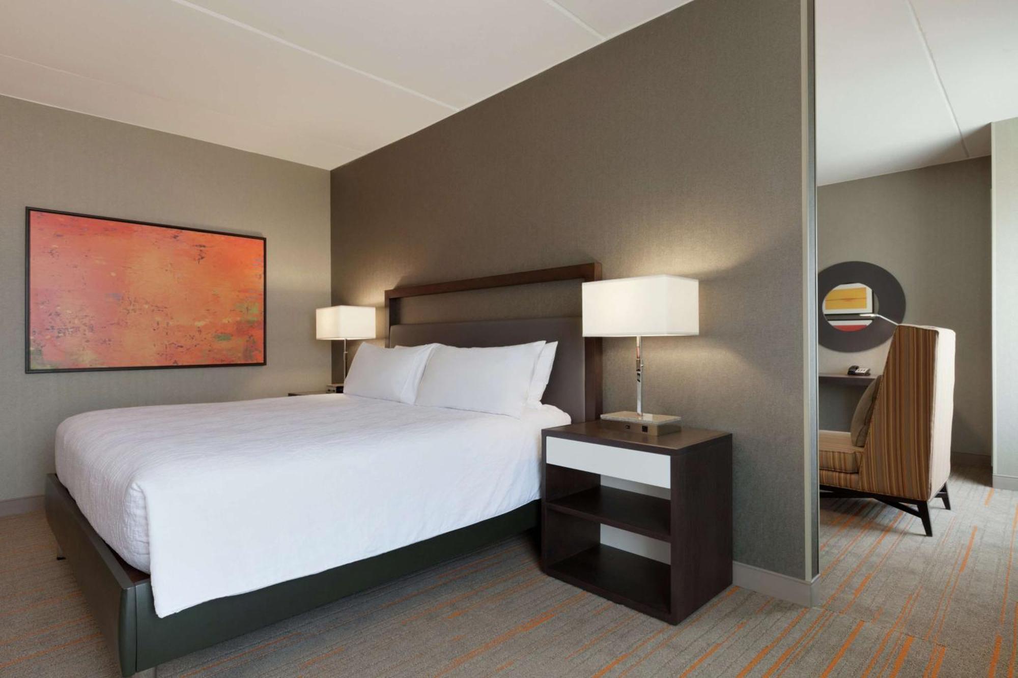 Hilton Garden - & Medical Center 3*