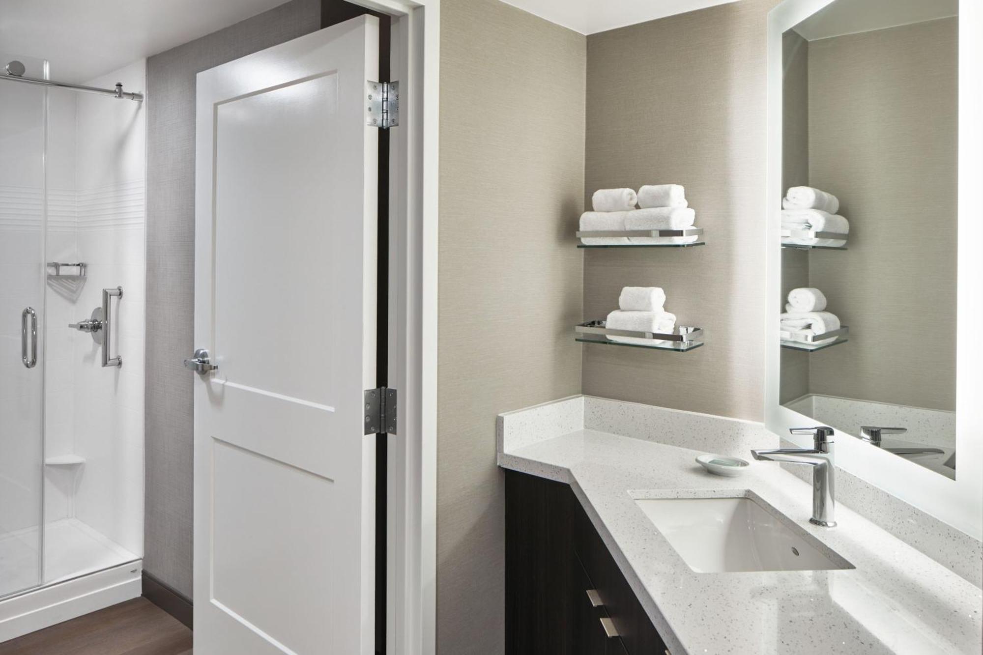 By Marriott West Greece 3* Rochester