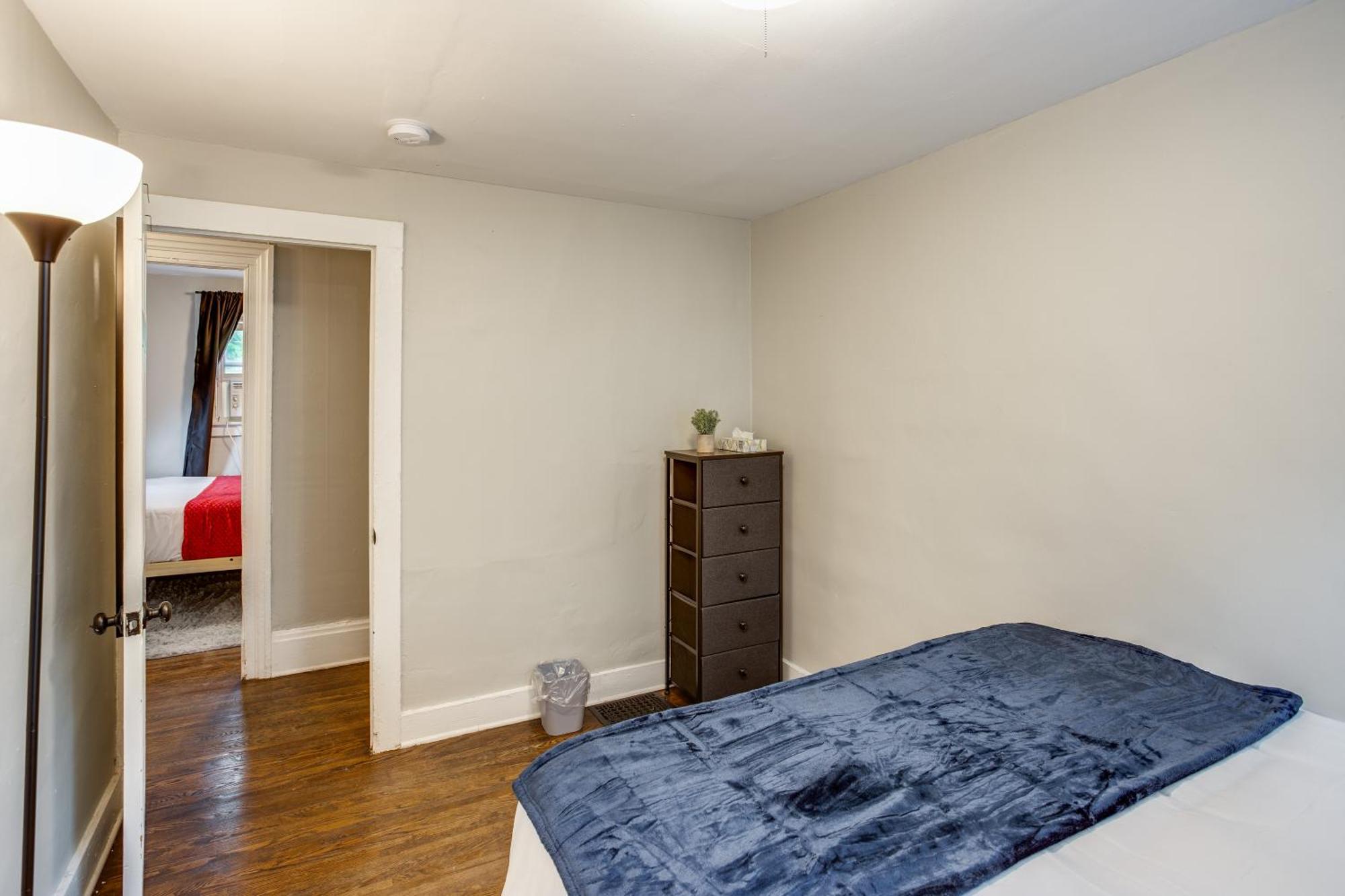 3br With In-unit Laundry, Parking, Sound Bar *