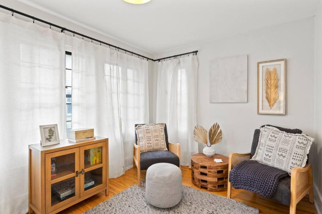 Gem: 3br Near All! *