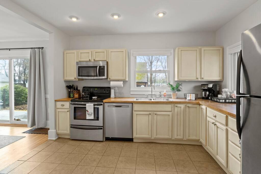 Gem: 3br Near All! * Rochester