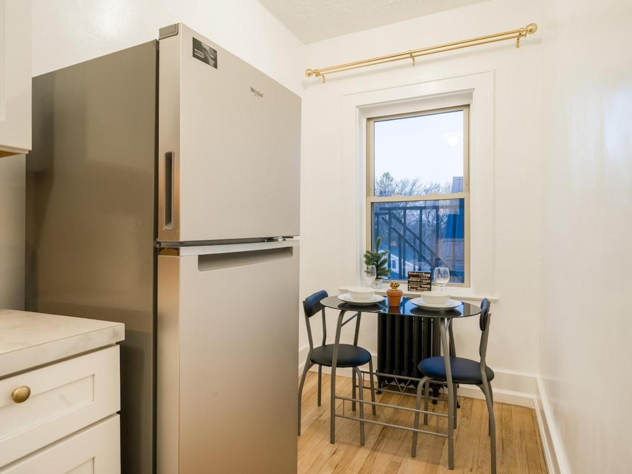 Your Cozystudiohighfallstvkitchenrochestdt *