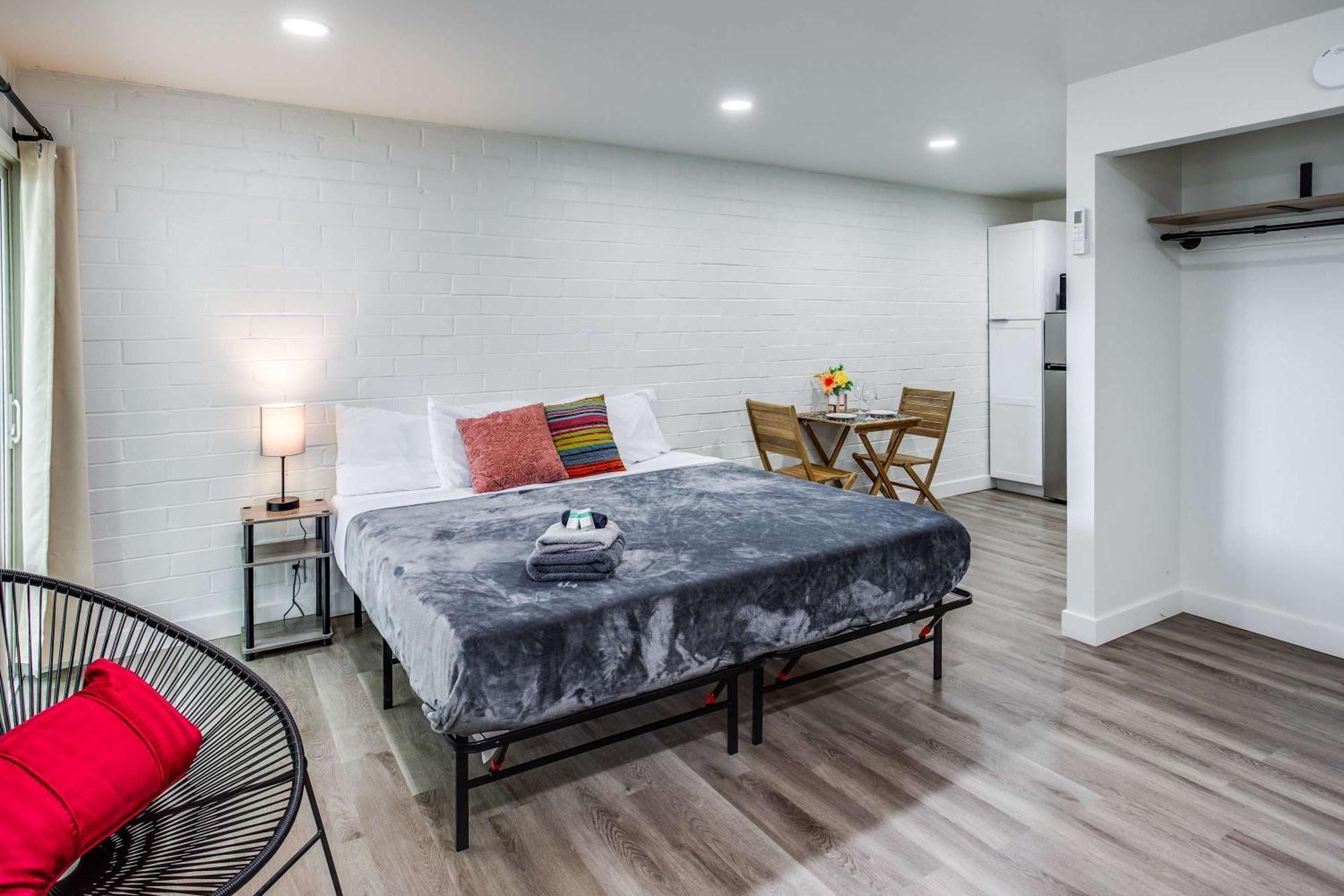 Newly Renovated Bright