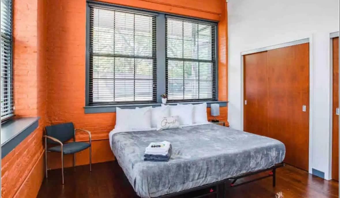 Apartment Ny Style Loft With King Bed *