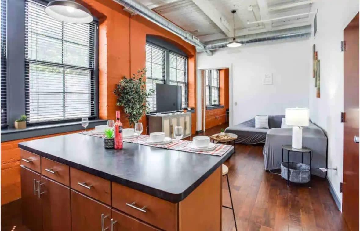 Apartment Ny Style Loft With King Bed *