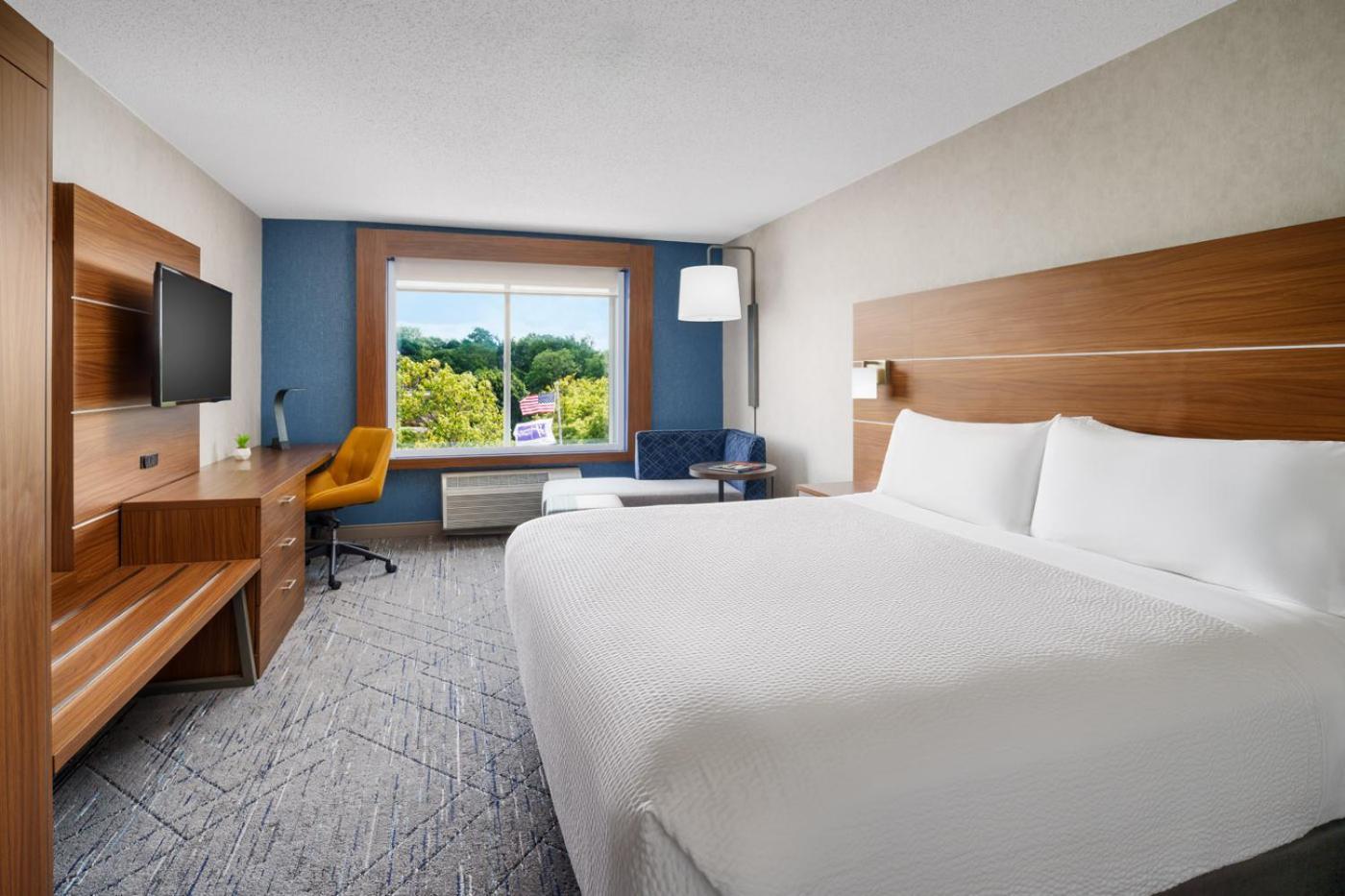 Express Irondequoit By Ihg