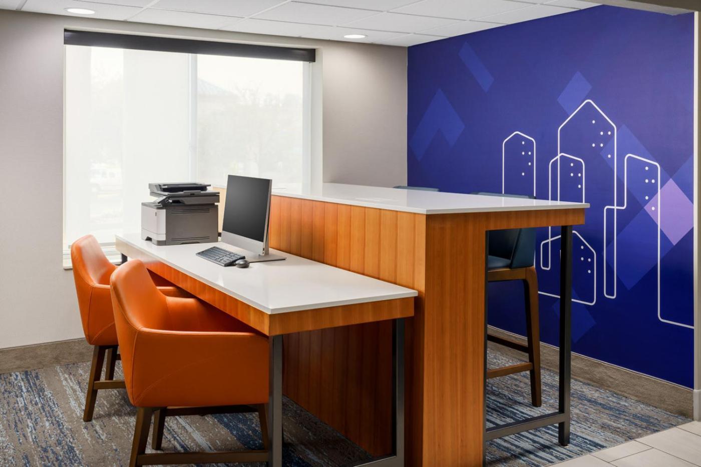 Hotel Express Irondequoit By Ihg 2*
