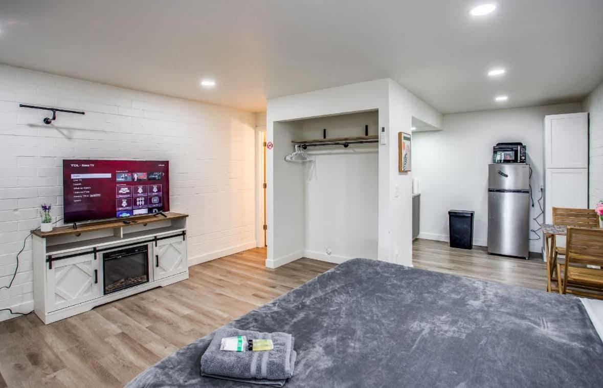 Newly Renovated Bright