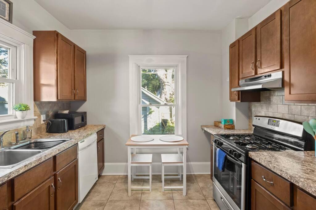 Beautiful One Bed In Lovely Park Ave Neighborhood * Rochester