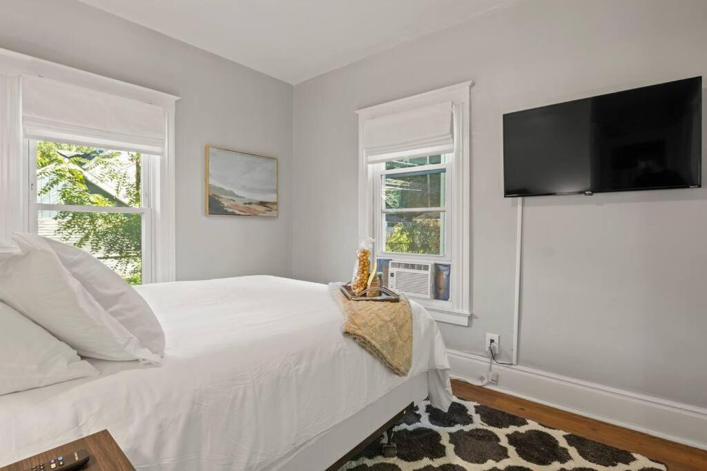 Beautiful One Bed In Lovely Park Ave Neighborhood *