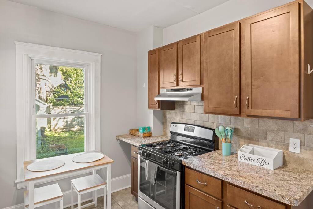 Beautiful One Bed In Lovely Park Ave Neighborhood * Rochester