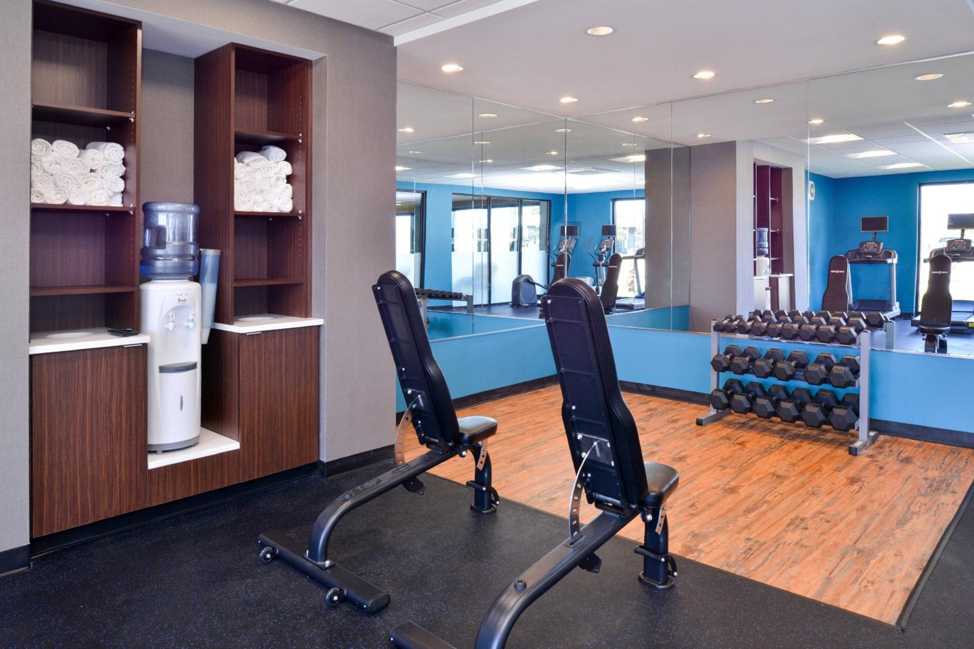 Fairfield Airport Hotel