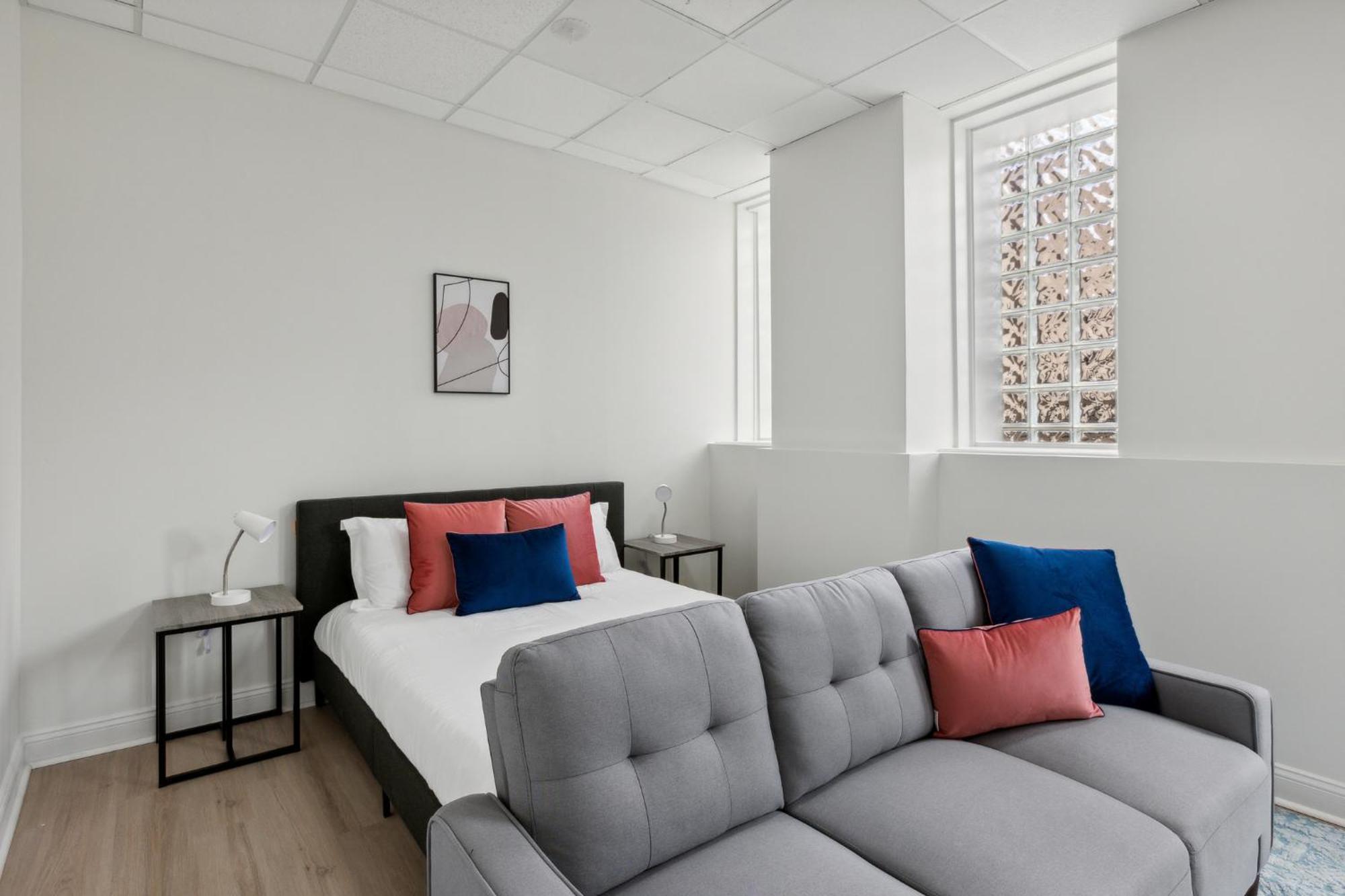 East 225 I Modern In Downtown * Rochester