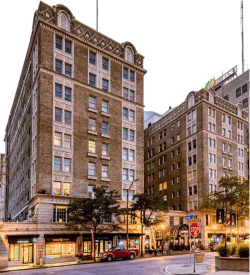 East 636i Cozy & Comfy I Downtown I Gym Apartment Rochester