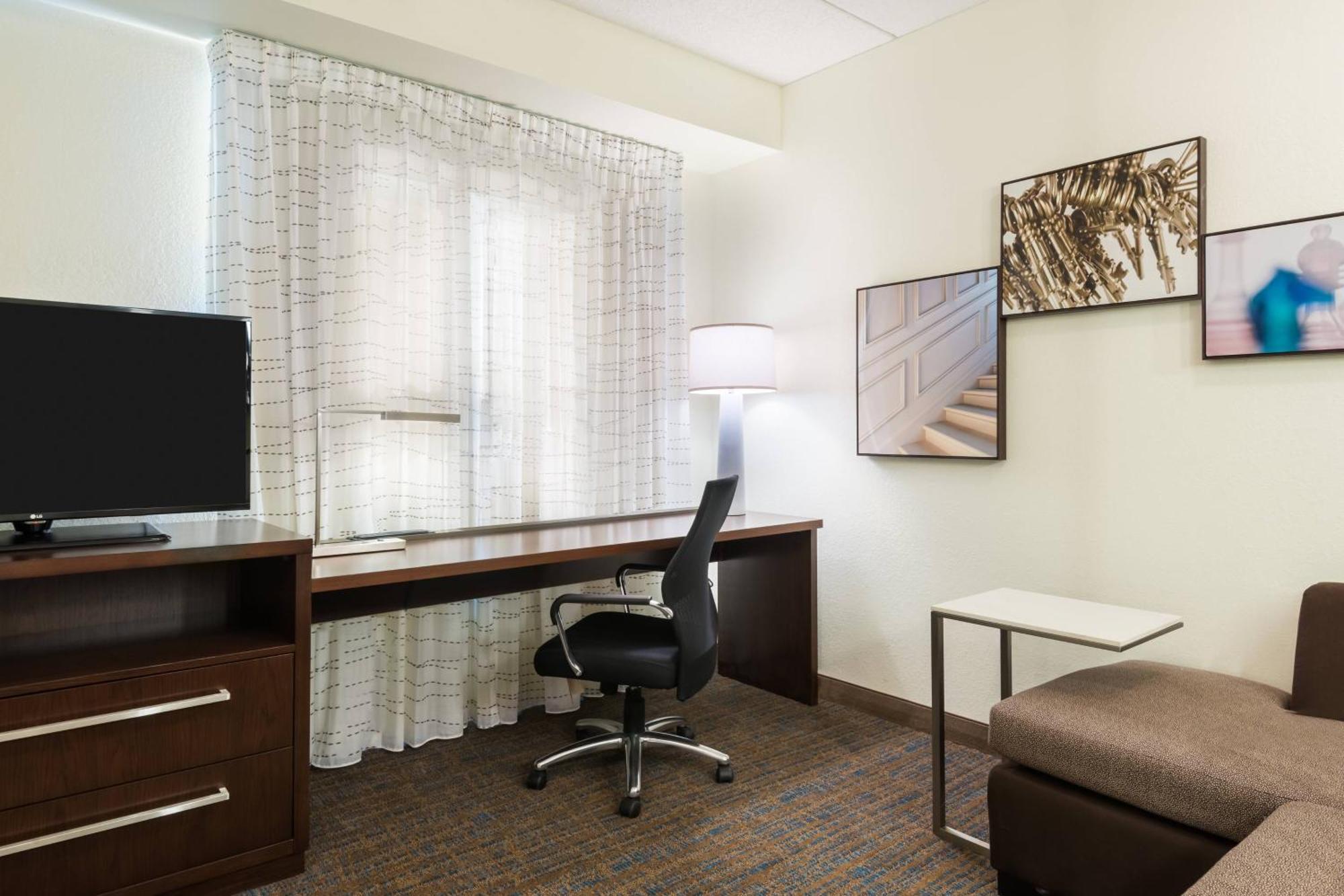 Hotel Henrietta 3*