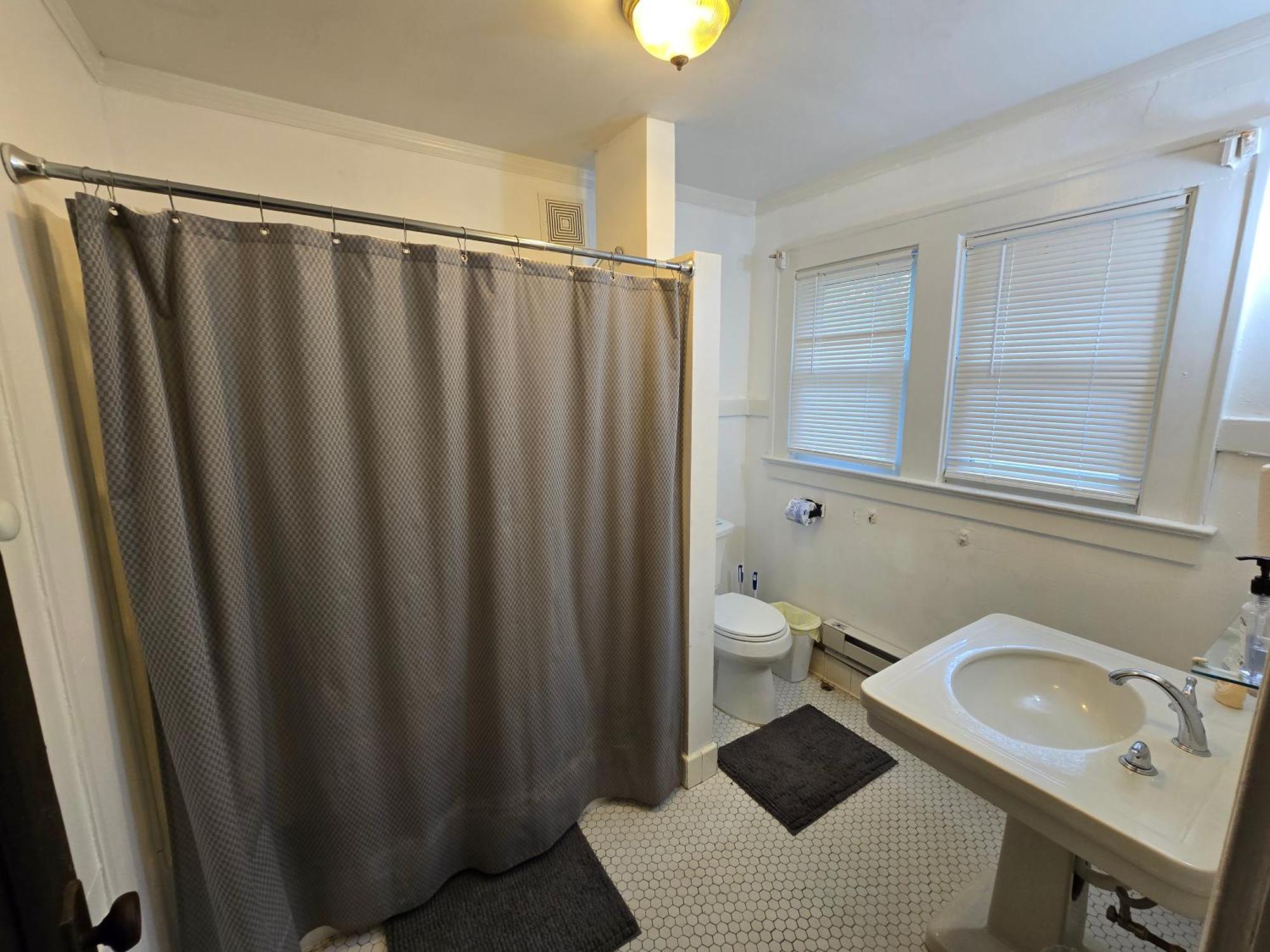 Private In Home- Near Hospitals And Universities Homestay *