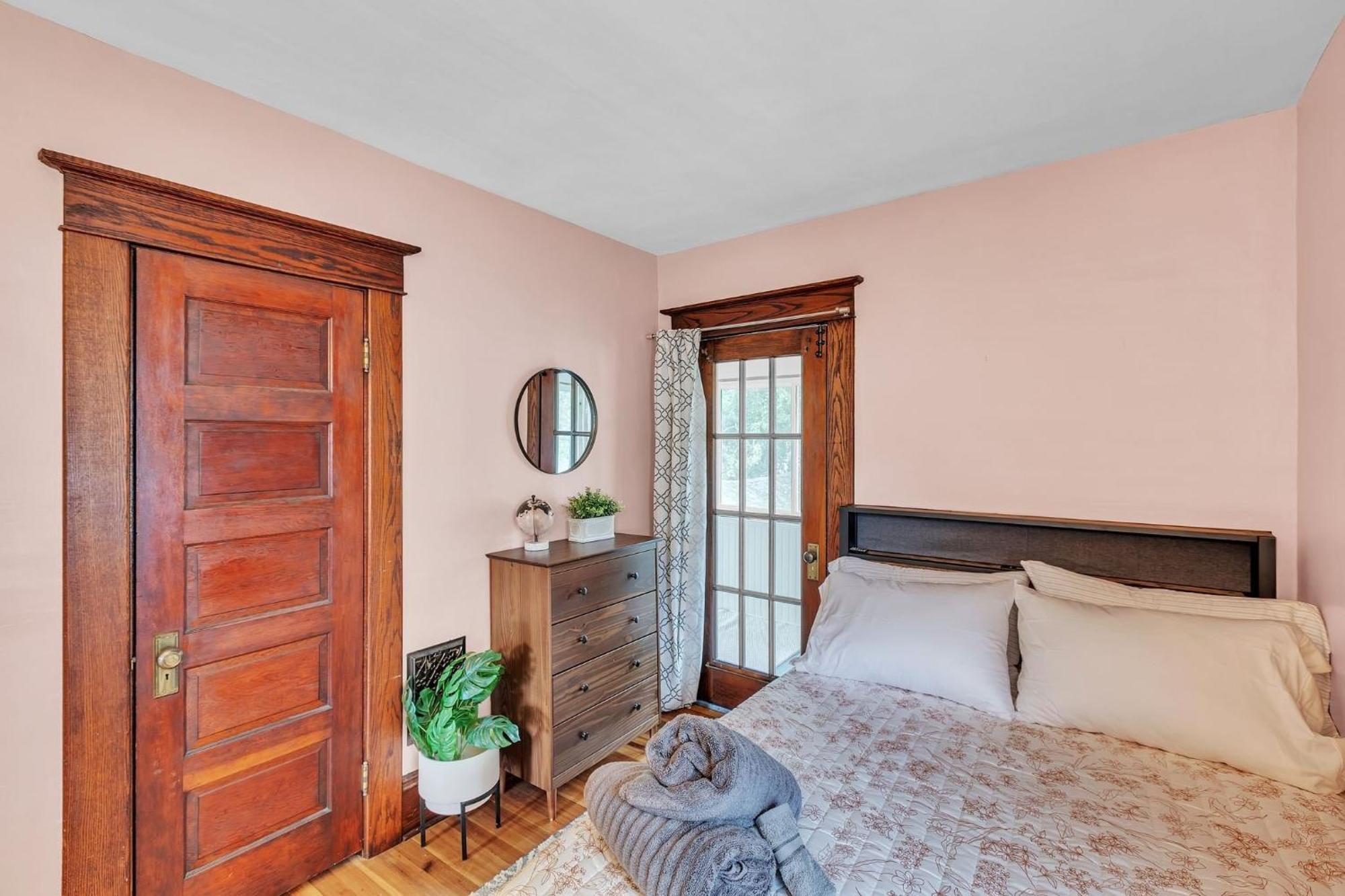 Holiday home Charming Family Retreat- Cozy Comfort Awaits You!