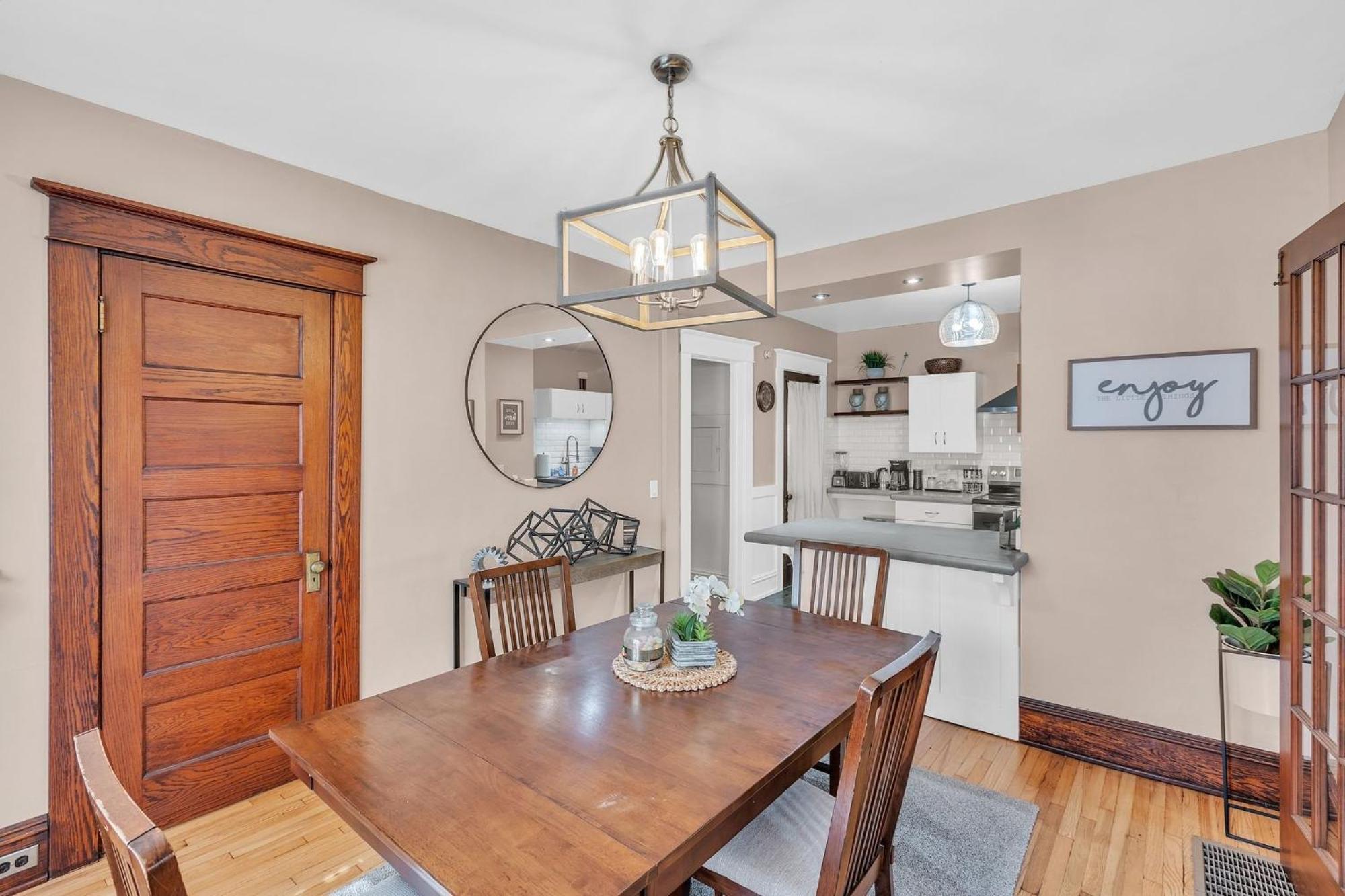 Holiday home Charming Family Retreat- Cozy Comfort Awaits You! *