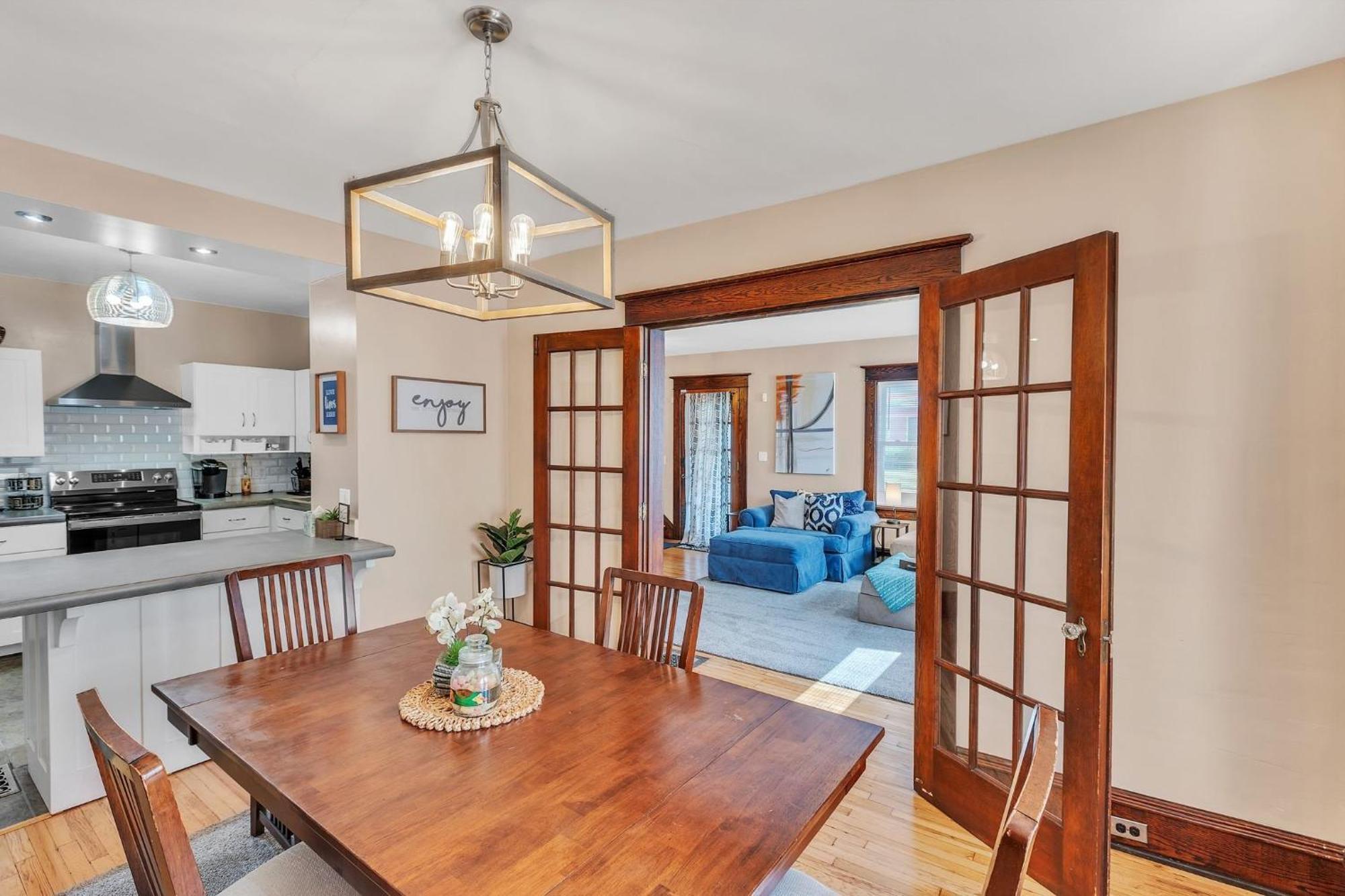 Holiday home Charming Family Retreat- Cozy Comfort Awaits You! Rochester