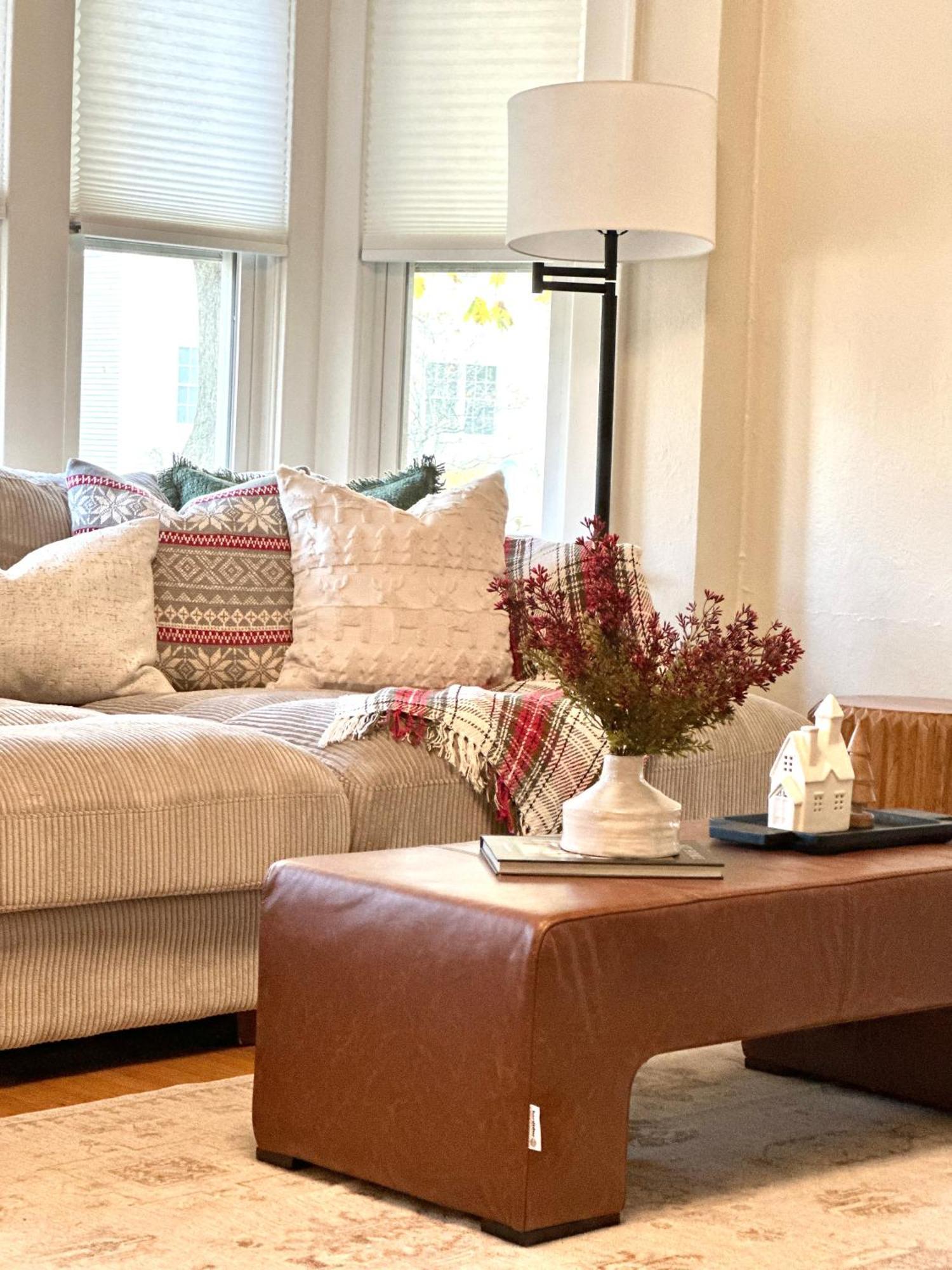 Holiday home Gem: 3br Near All!