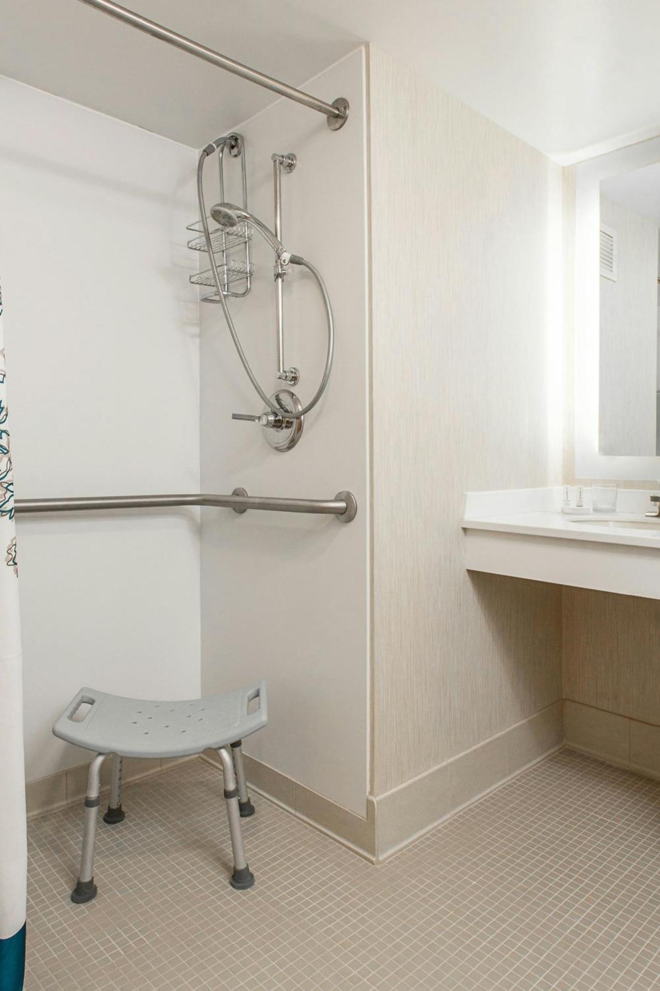 By Marriott West Greece