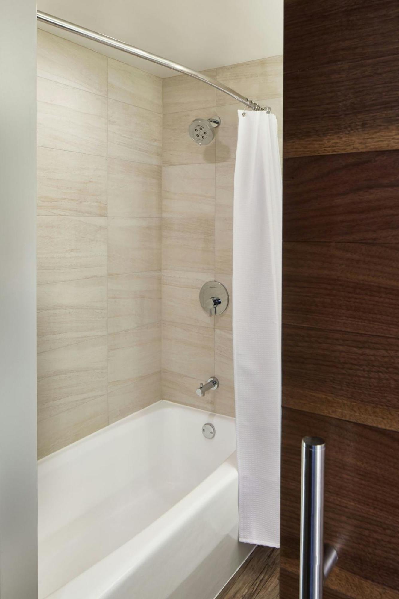The Del Monte Renaissance & 4* Rochester