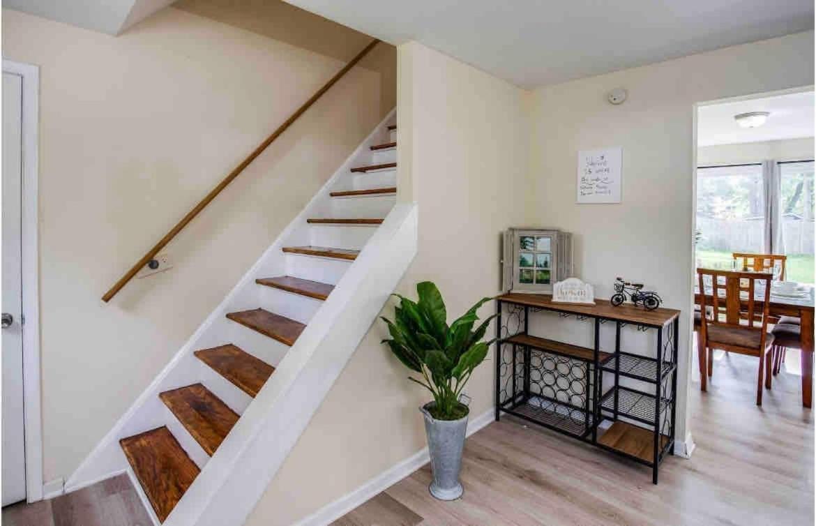 Cozy Steps To Rit By Uofr Airport Dwtn With Ac Holiday home *