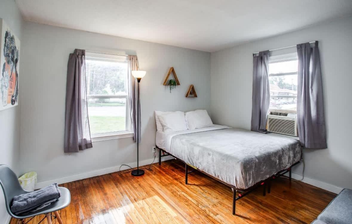 Holiday home Comfortable Close To Everything Near Downtown