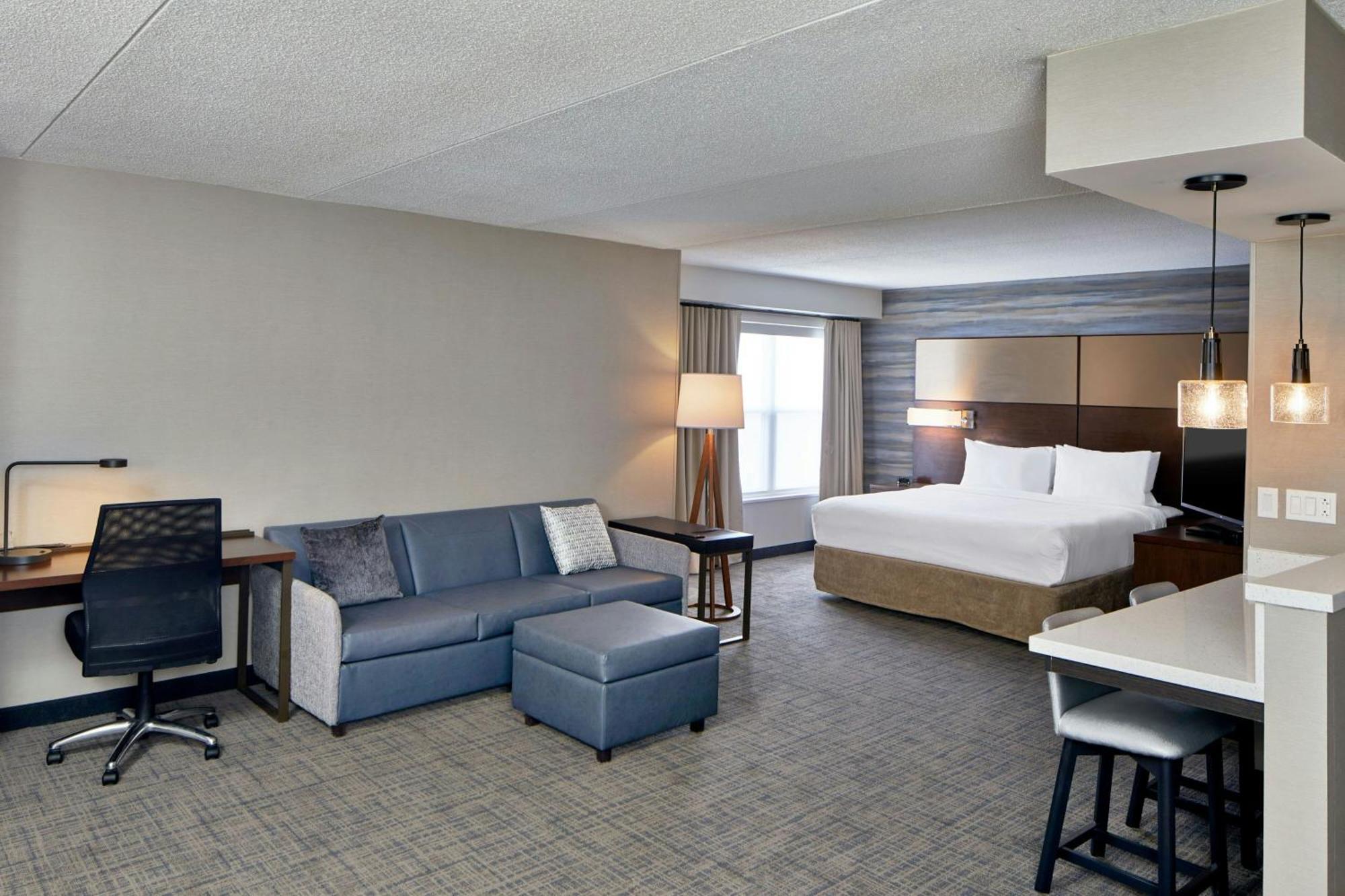 By Marriott West Greece