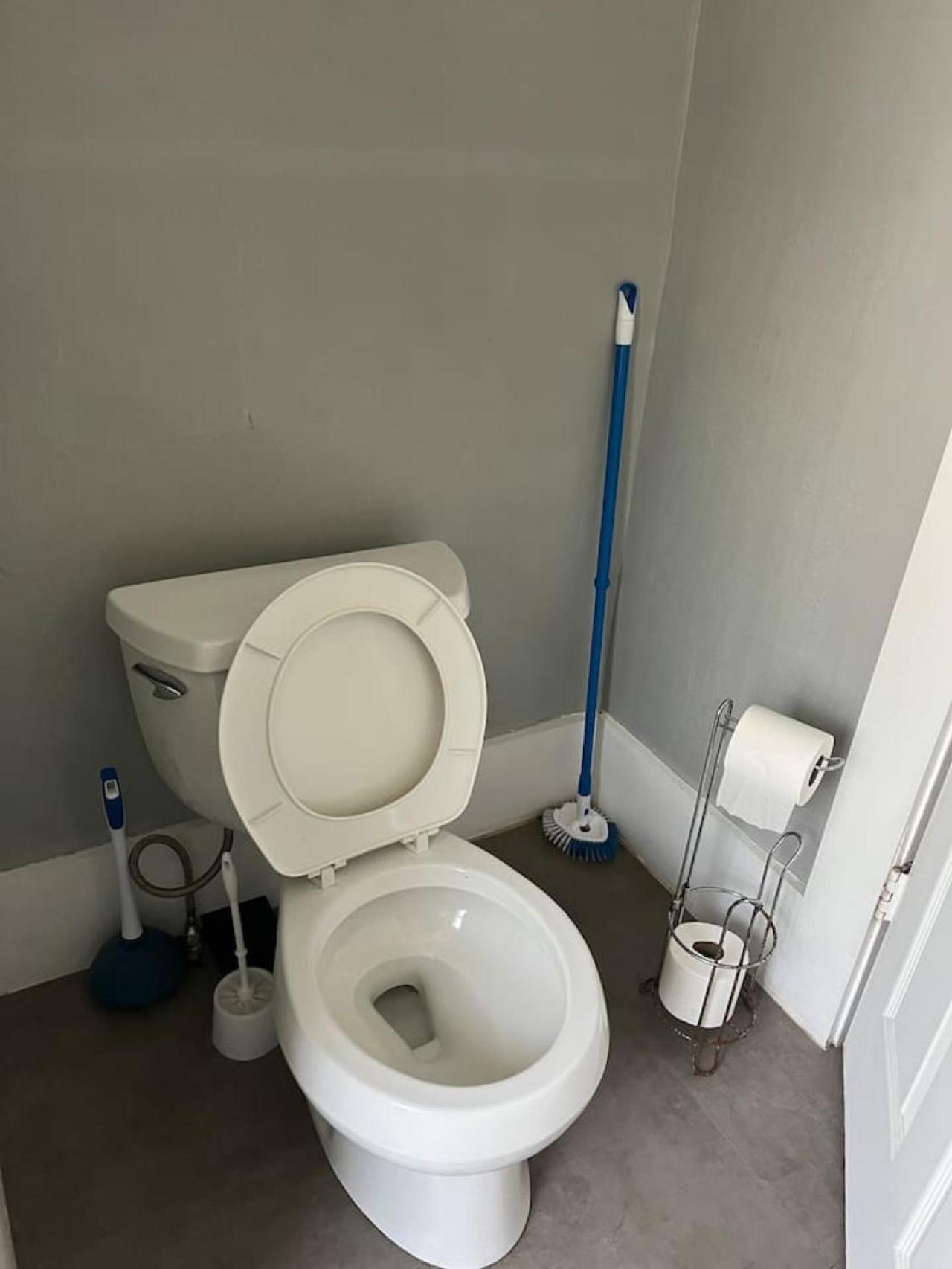 Simple Private In Shared Near College Town - Minutes To * Rochester