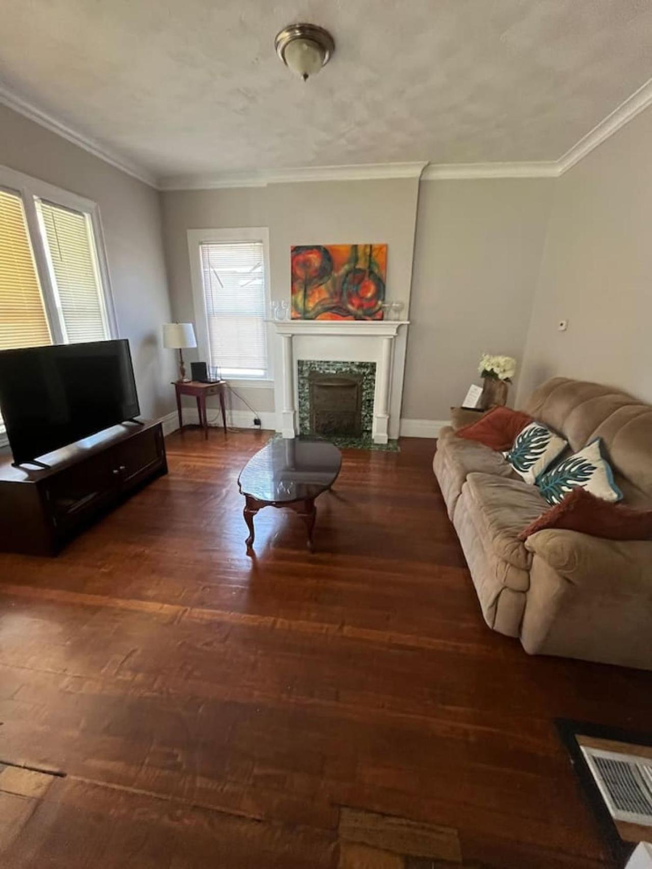 Simple Private In Shared Near College Town - Minutes To * Rochester