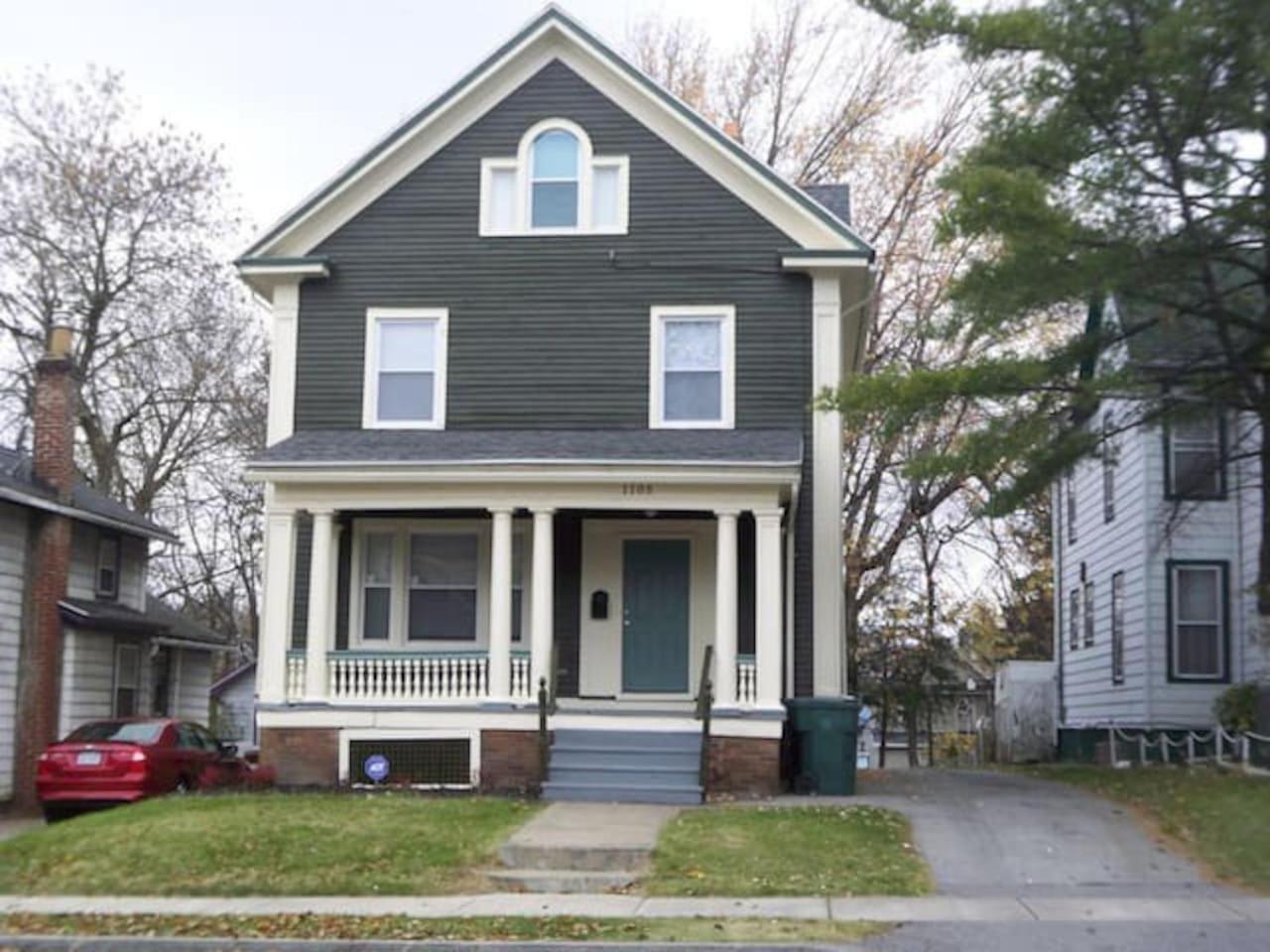 Simple Private In Shared Near College Town - Minutes To *