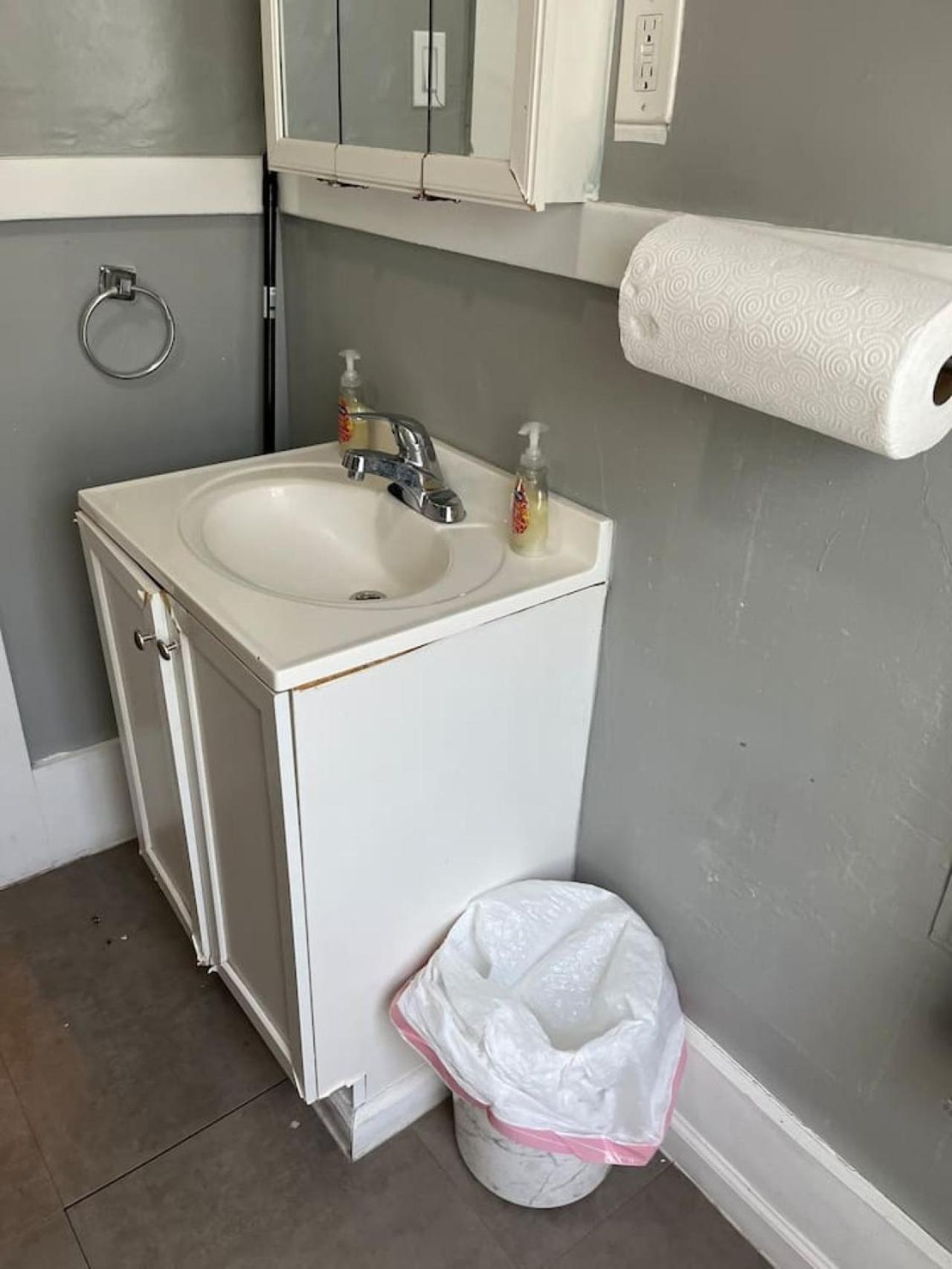 Private Attic In Shared Near U Of R Holiday home *