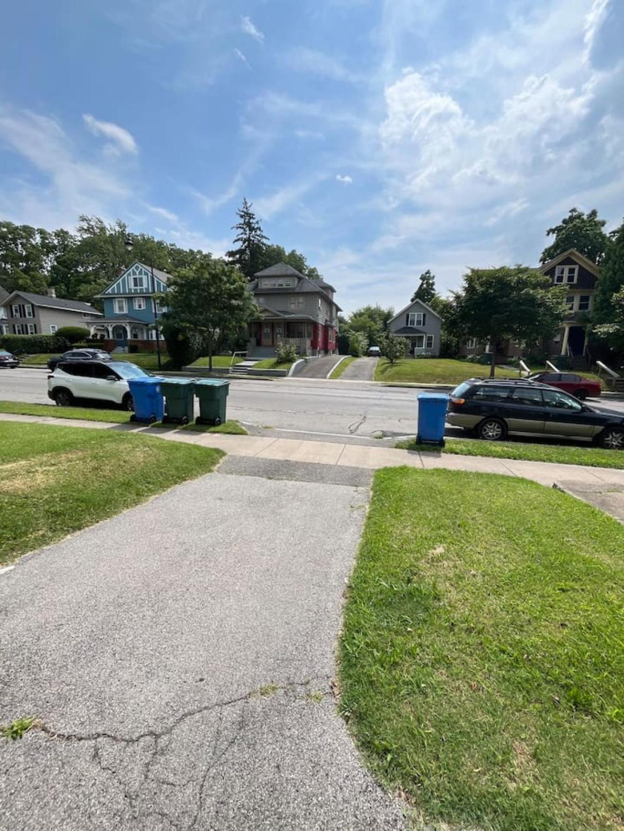 Holiday home Private Attic In Shared Near U Of R *