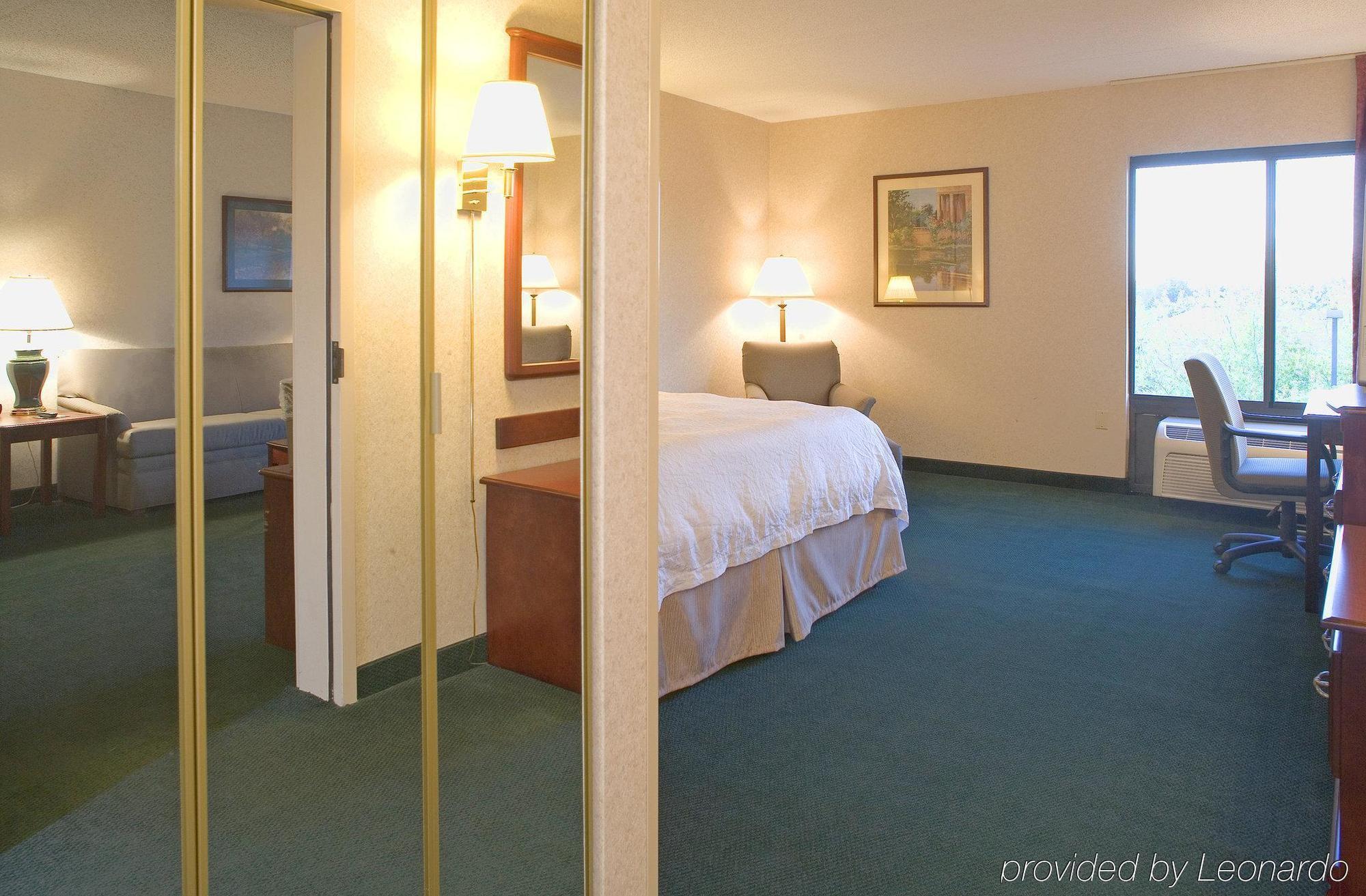 Hampton Greece Rochester