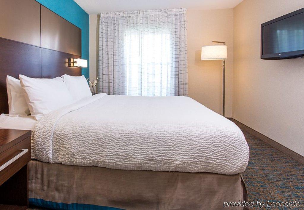 By Marriott West Greece