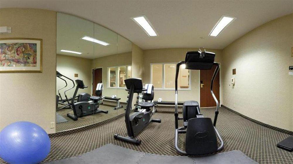 Hotel Express Irondequoit By Ihg Rochester