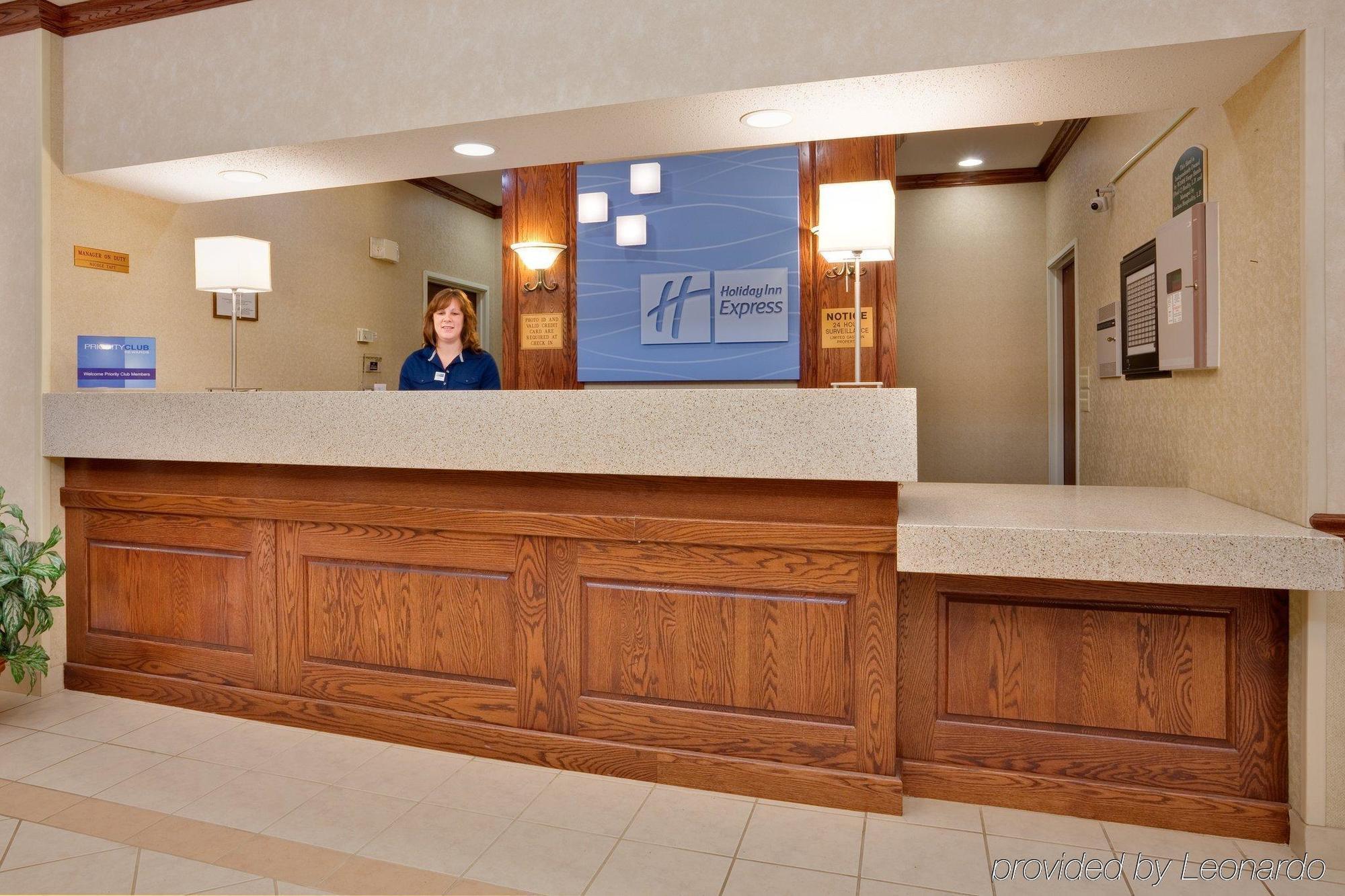 Hotel Express Irondequoit By Ihg