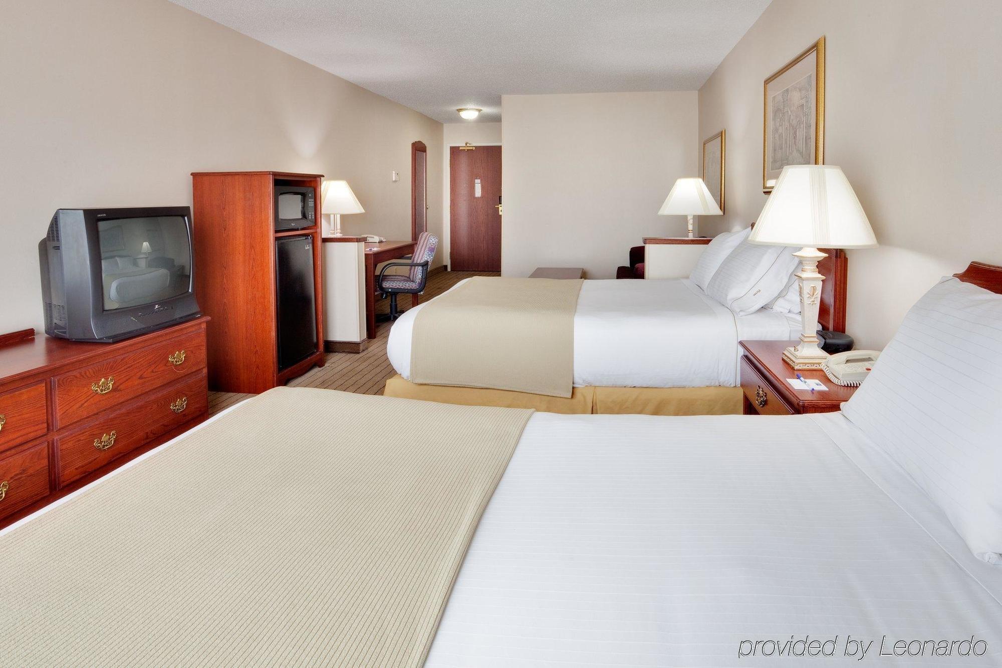 Hotel Express Irondequoit By Ihg Rochester