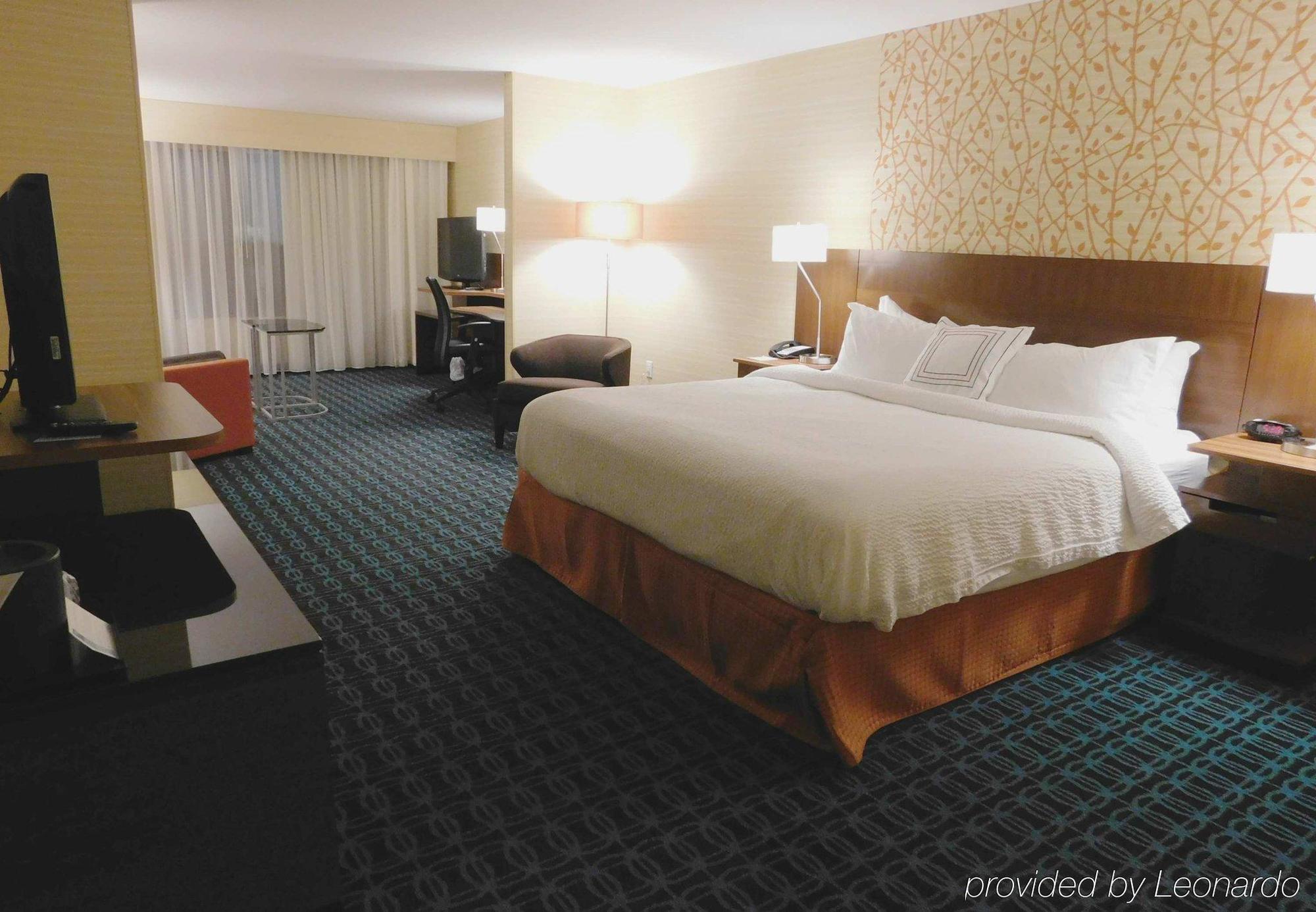 Fairfield And By Marriott West/greece 3*