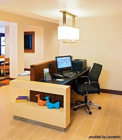 Fairfield And By Marriott West/greece 3*