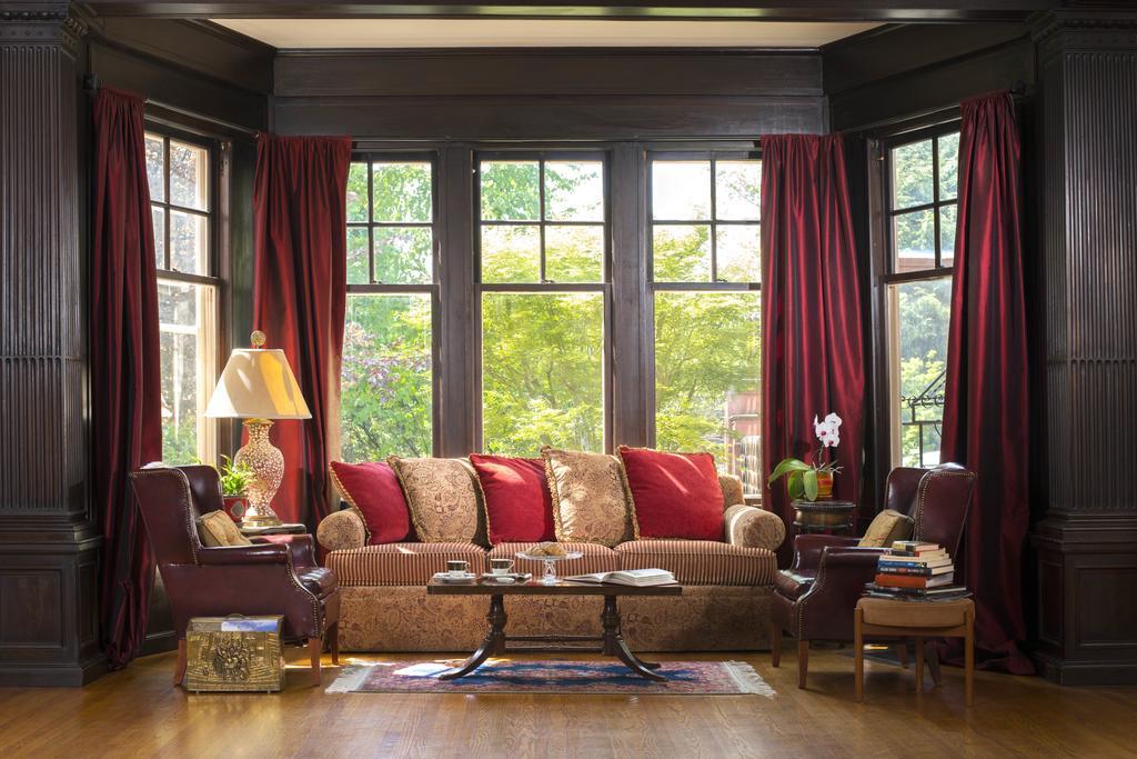 Ellwanger Estate B&B Bed & Breakfast Rochester