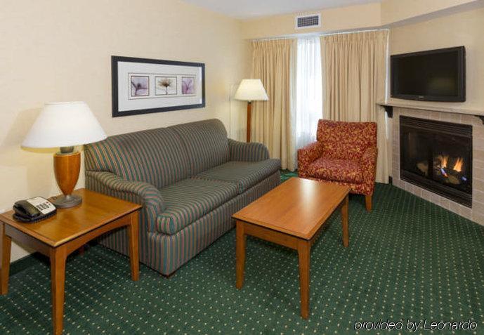 Henrietta Hotel Rochester