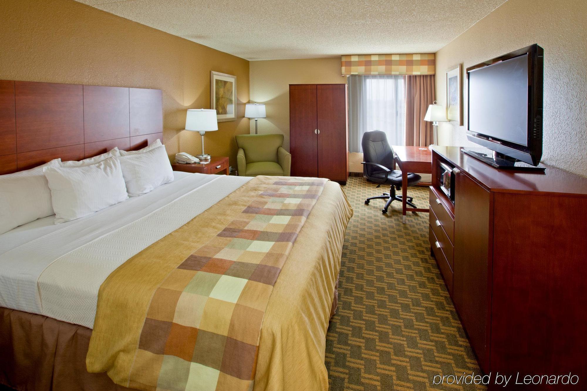 Express - Area By Ihg 3*