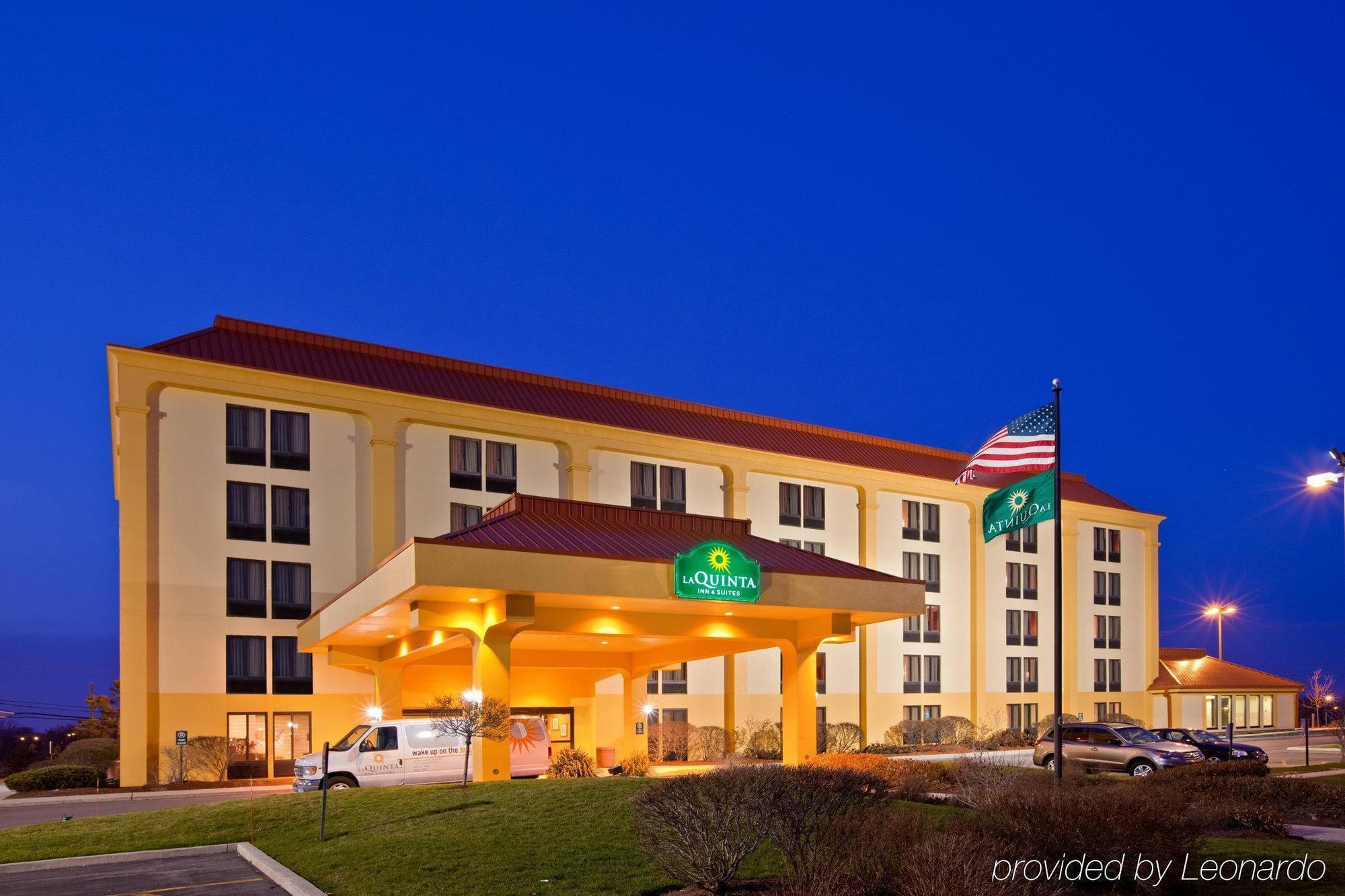 Hotel Express - Area By Ihg 3*