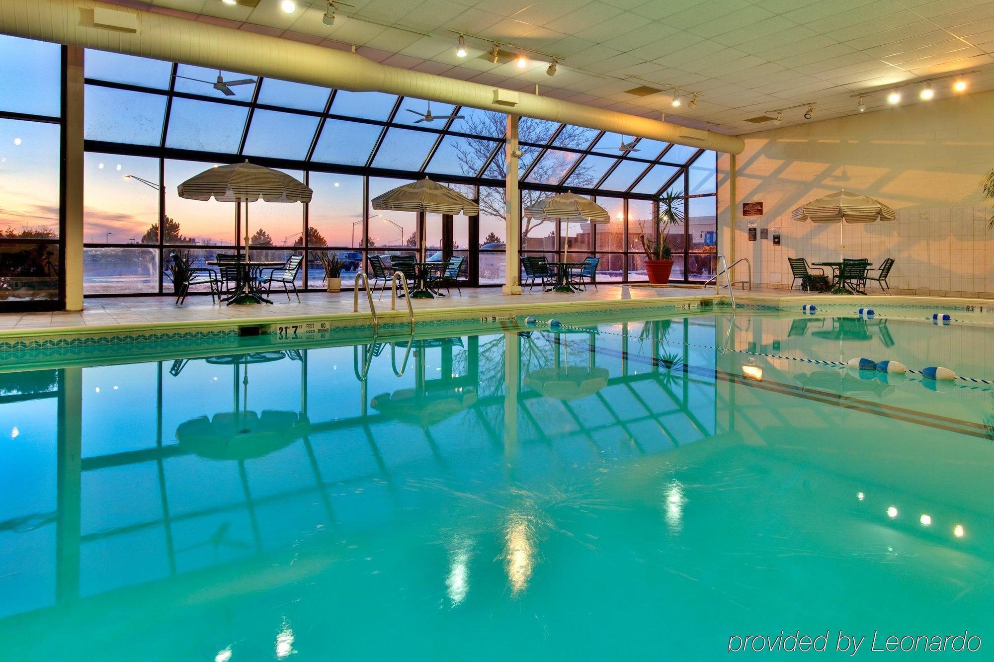 Ramada Plaza Airport Hotel 3*