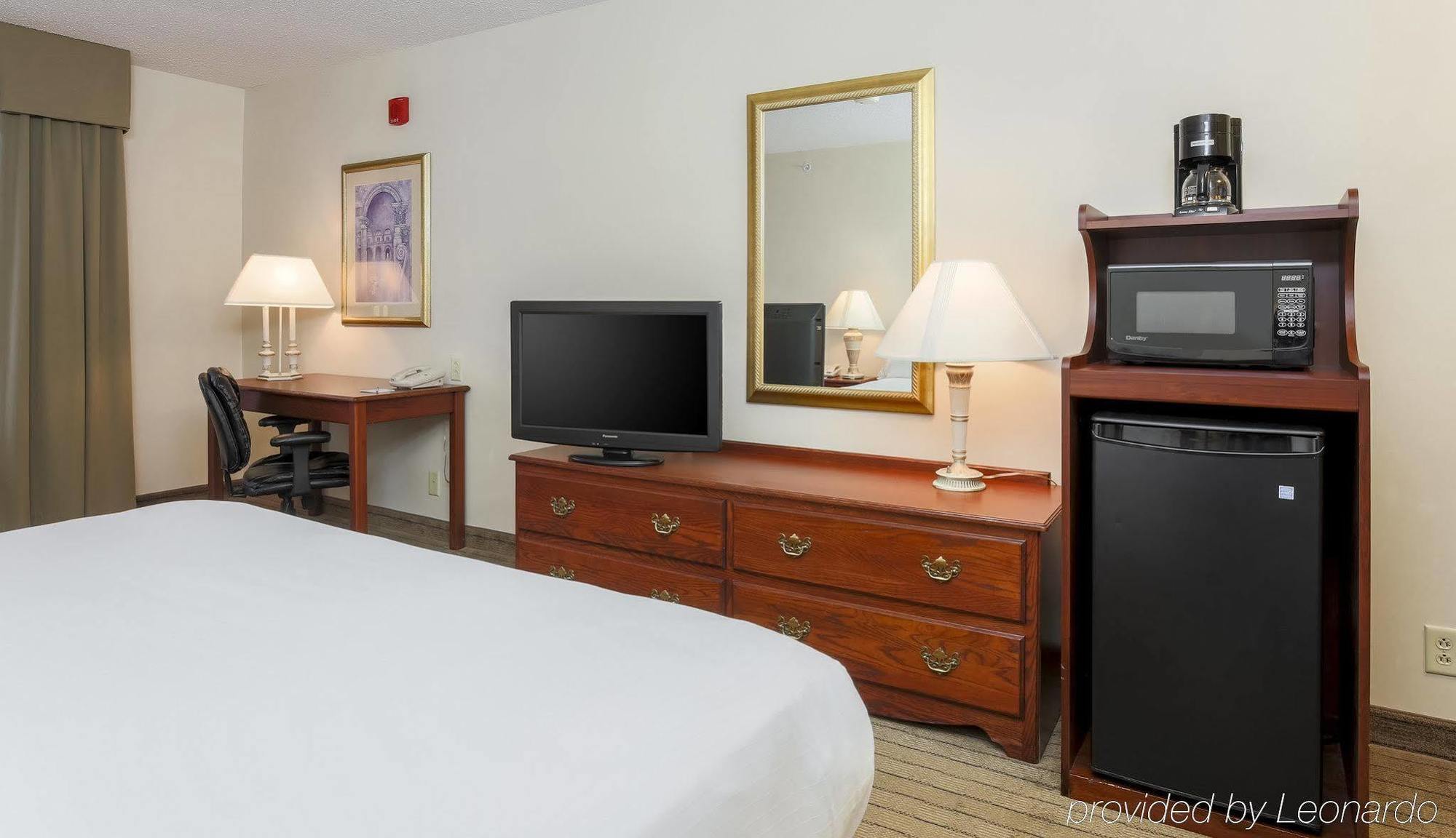 Express Irondequoit By Ihg 2* Rochester