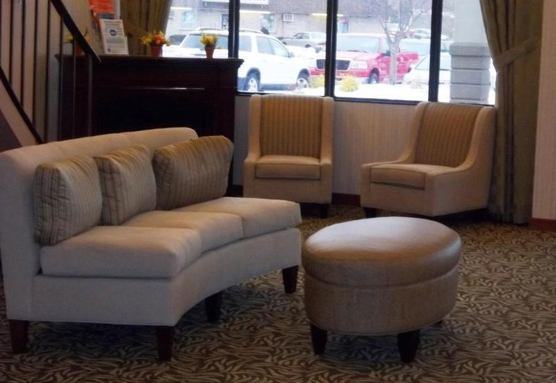 6 - Airport Hotel Rochester