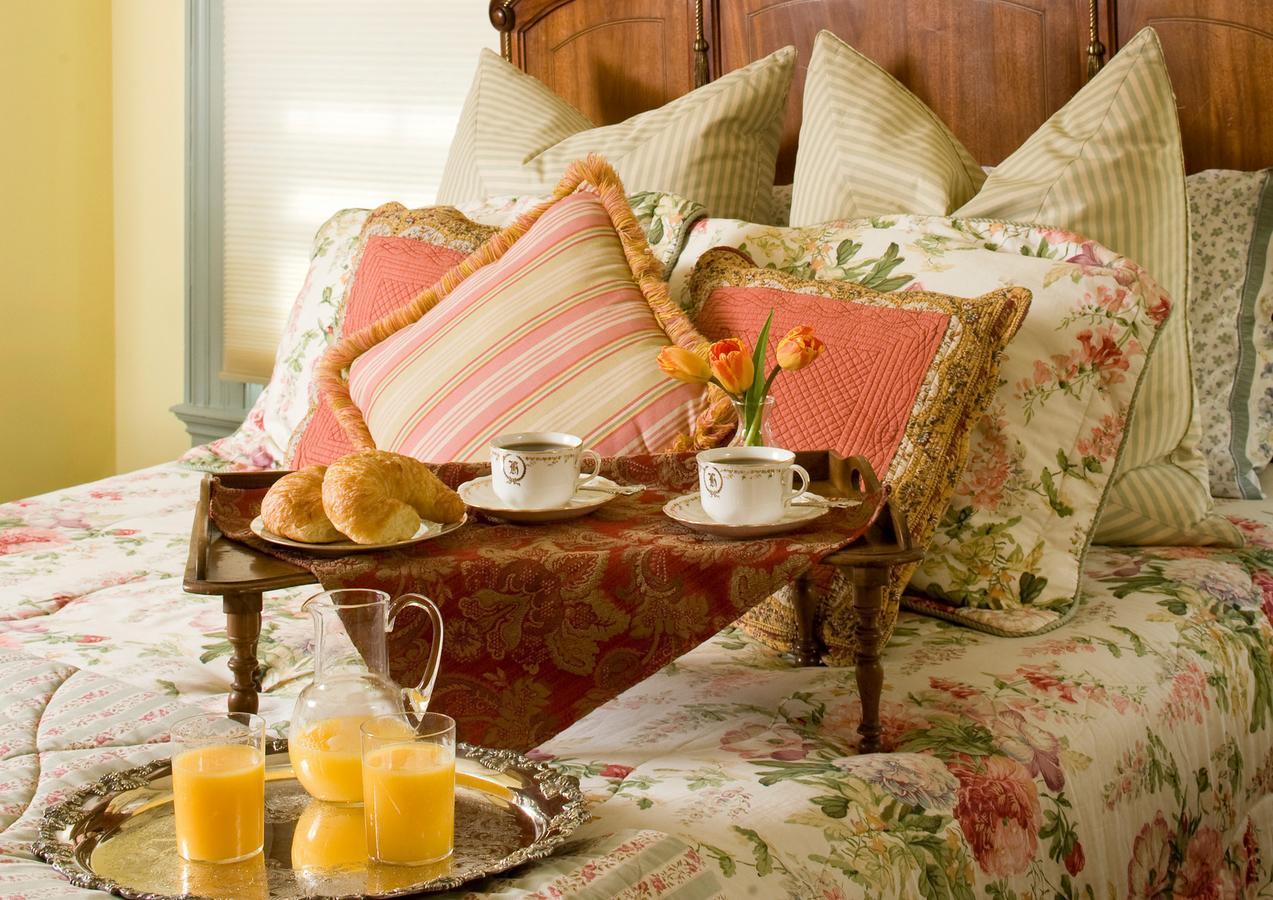 A At The Edward Harris House 4*